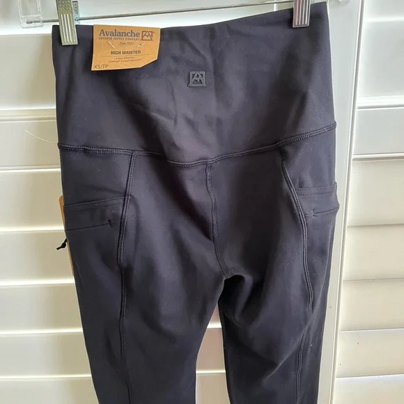 Black High-Waisted Leggings Avalanche Outdoor Supply Sz XS Ankle NWT - Picture 4 of 8